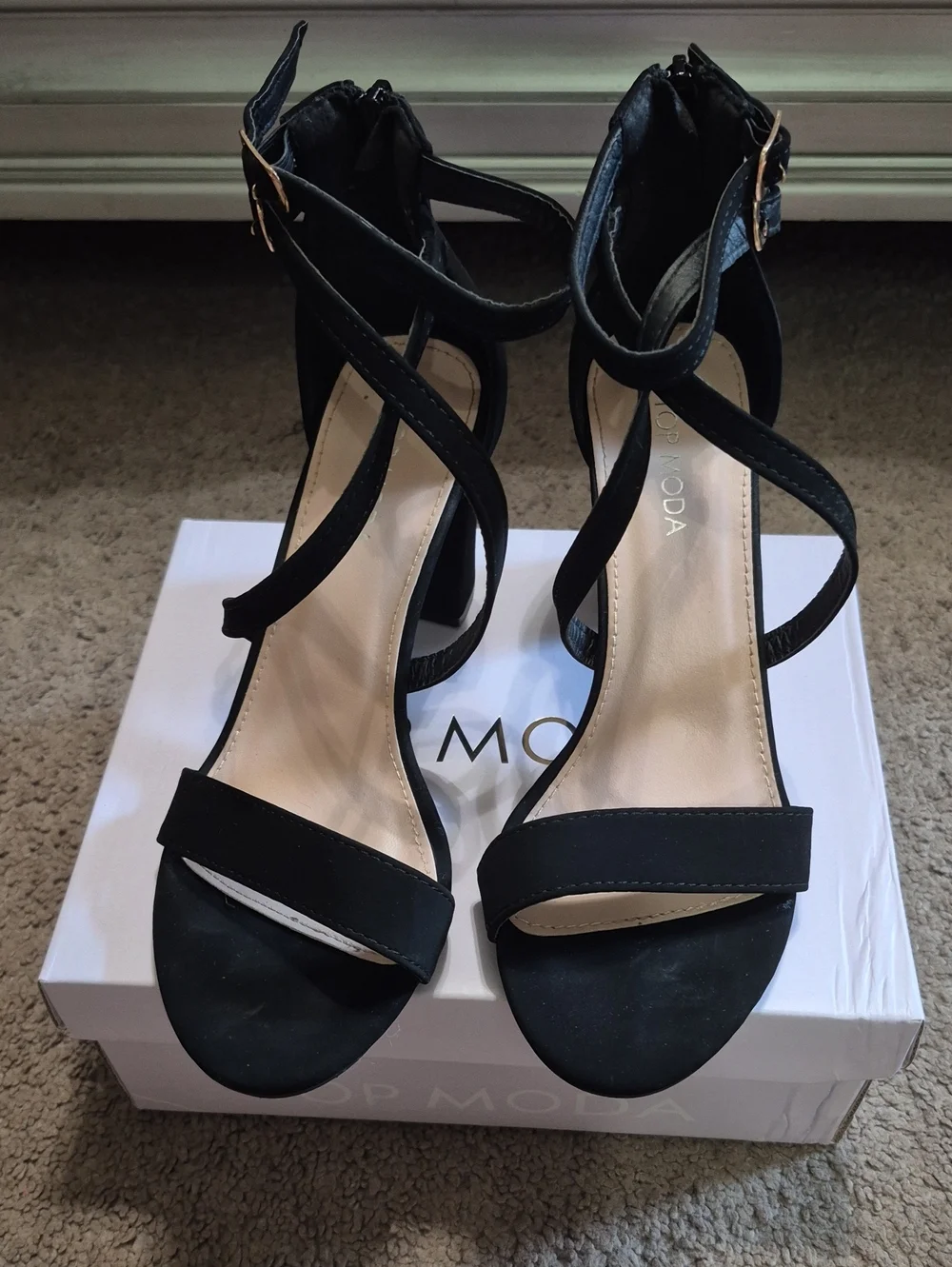 TOP Moda Black Strappy Block Heel Sandals with Ankle Buckles